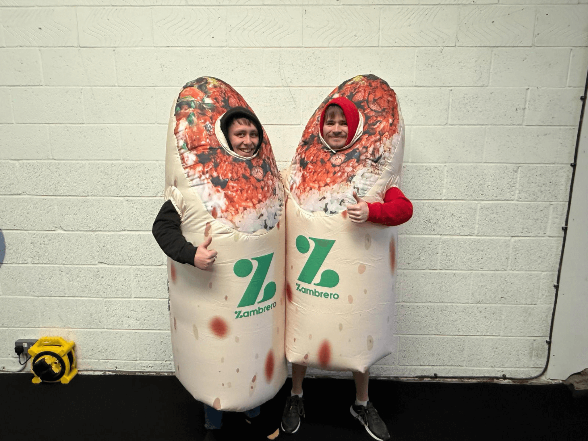 custom inflatable product replica costume (1)