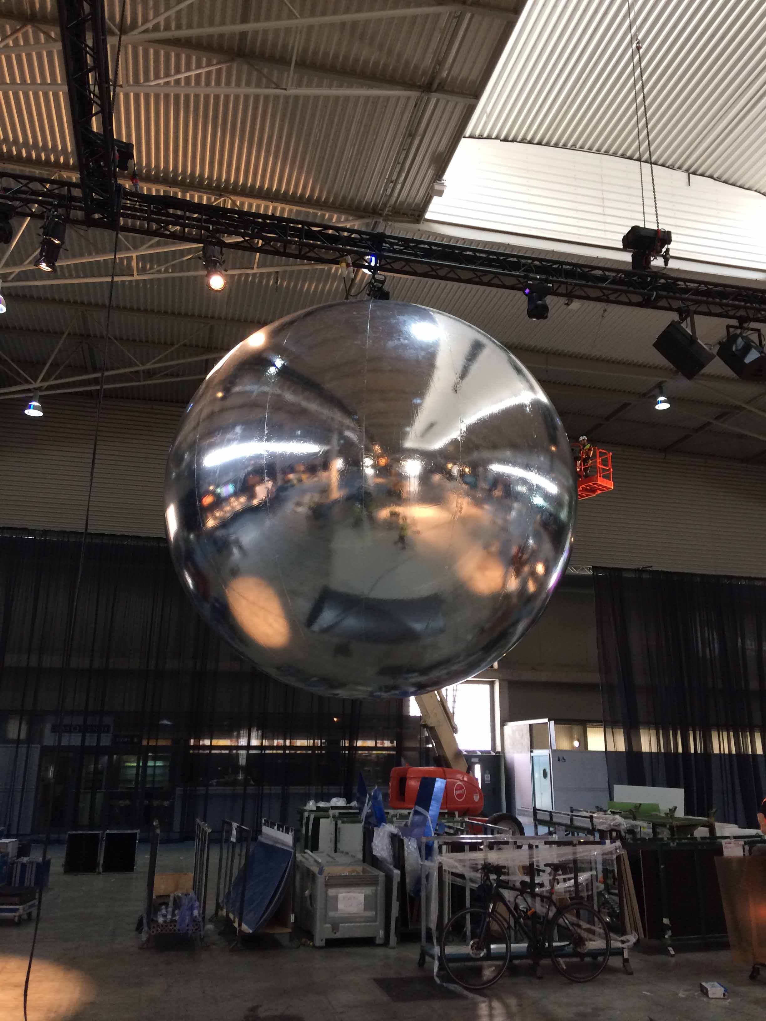 Giant Inflatable Mirror Balls Make an Impact at Barcelona Exhibition